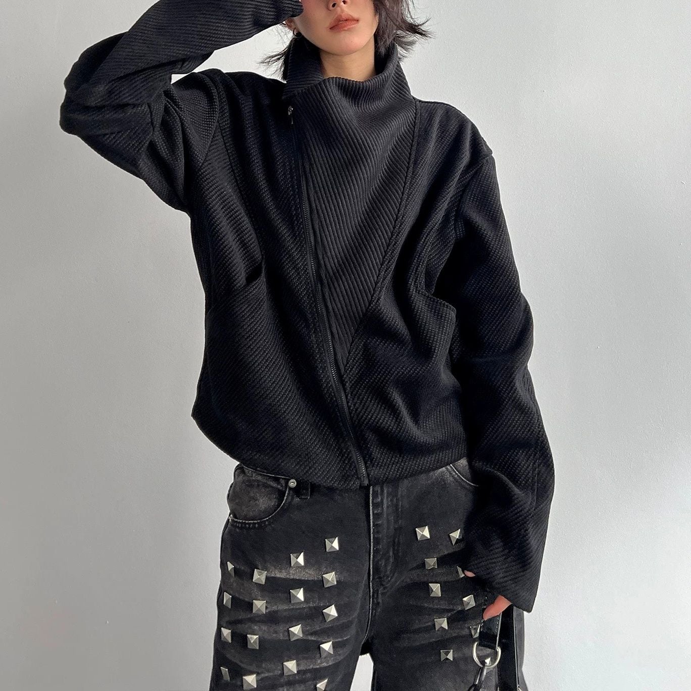 ASYMMETRIC HIGH COLLAR ZIP KNIT SHORT JACKET M-18487