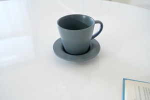 ラウンドテーブル100cm スチール脚