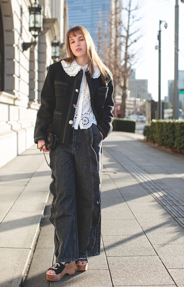 (original）ビーズ付きショートコート(ホワイト・ブラック）