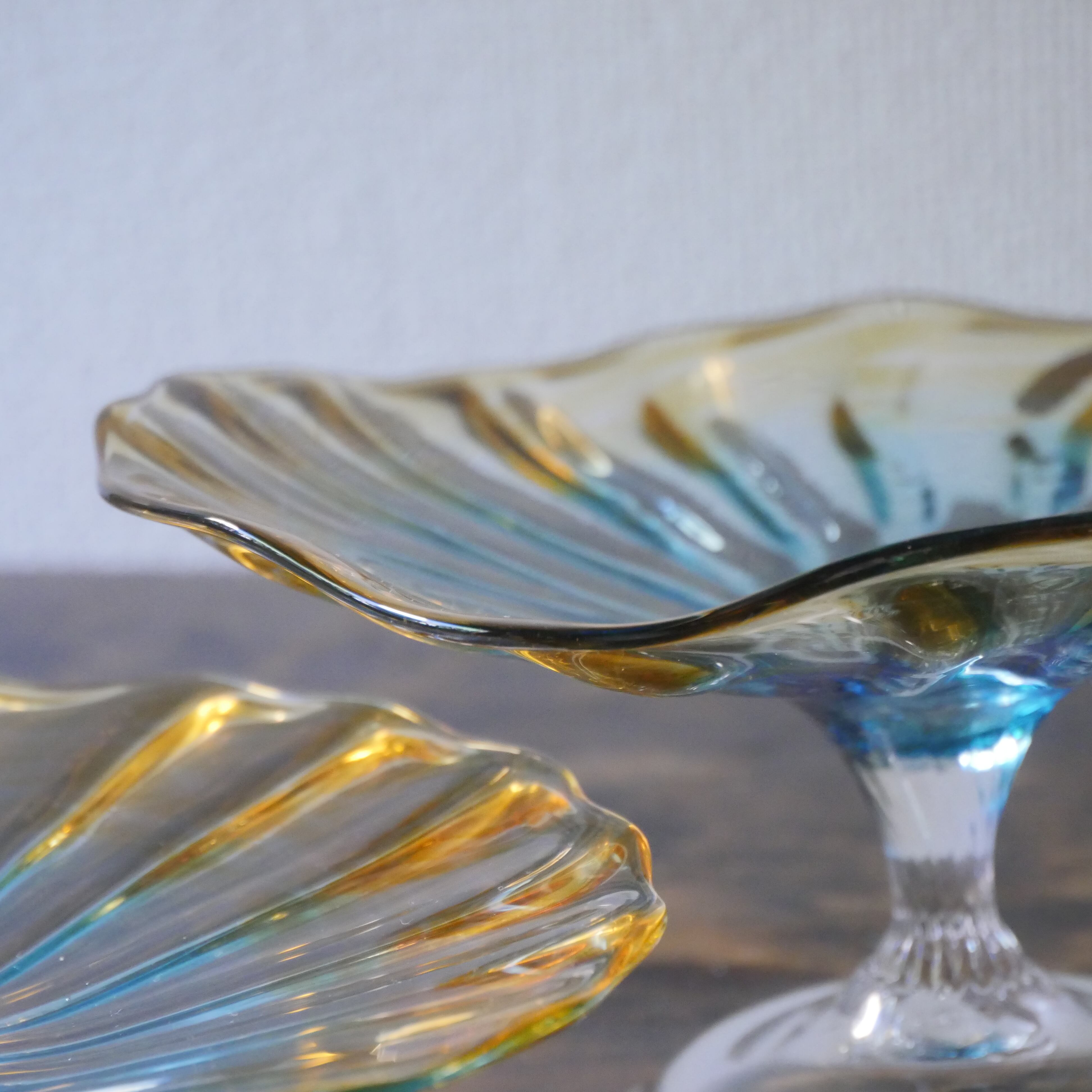 25秋】コンポート(高さ 9 cm) ガラス グラデーション ブルーアンバー