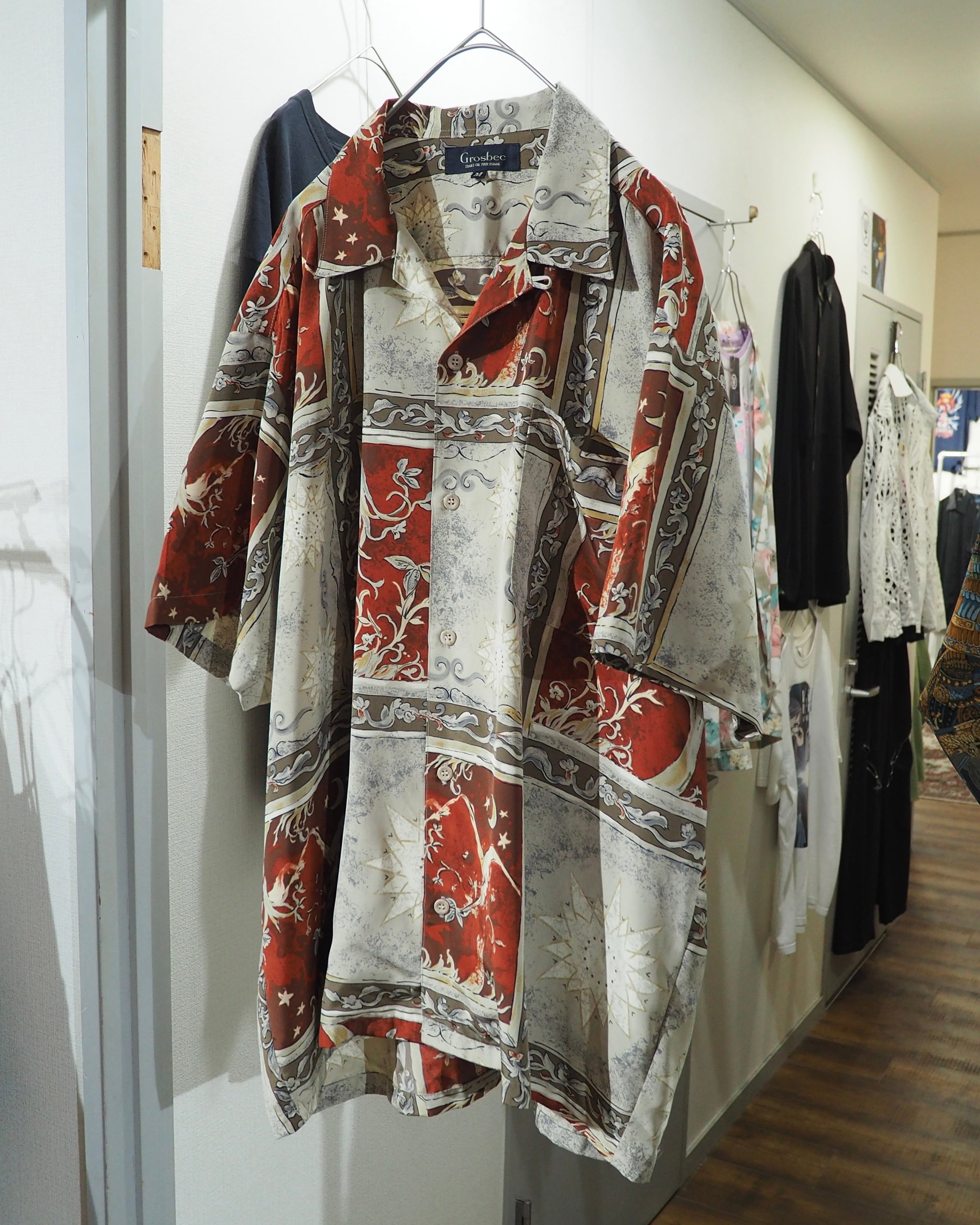 1990s Beautiful Baroque pattern vintage loose SS Open collar Shirt