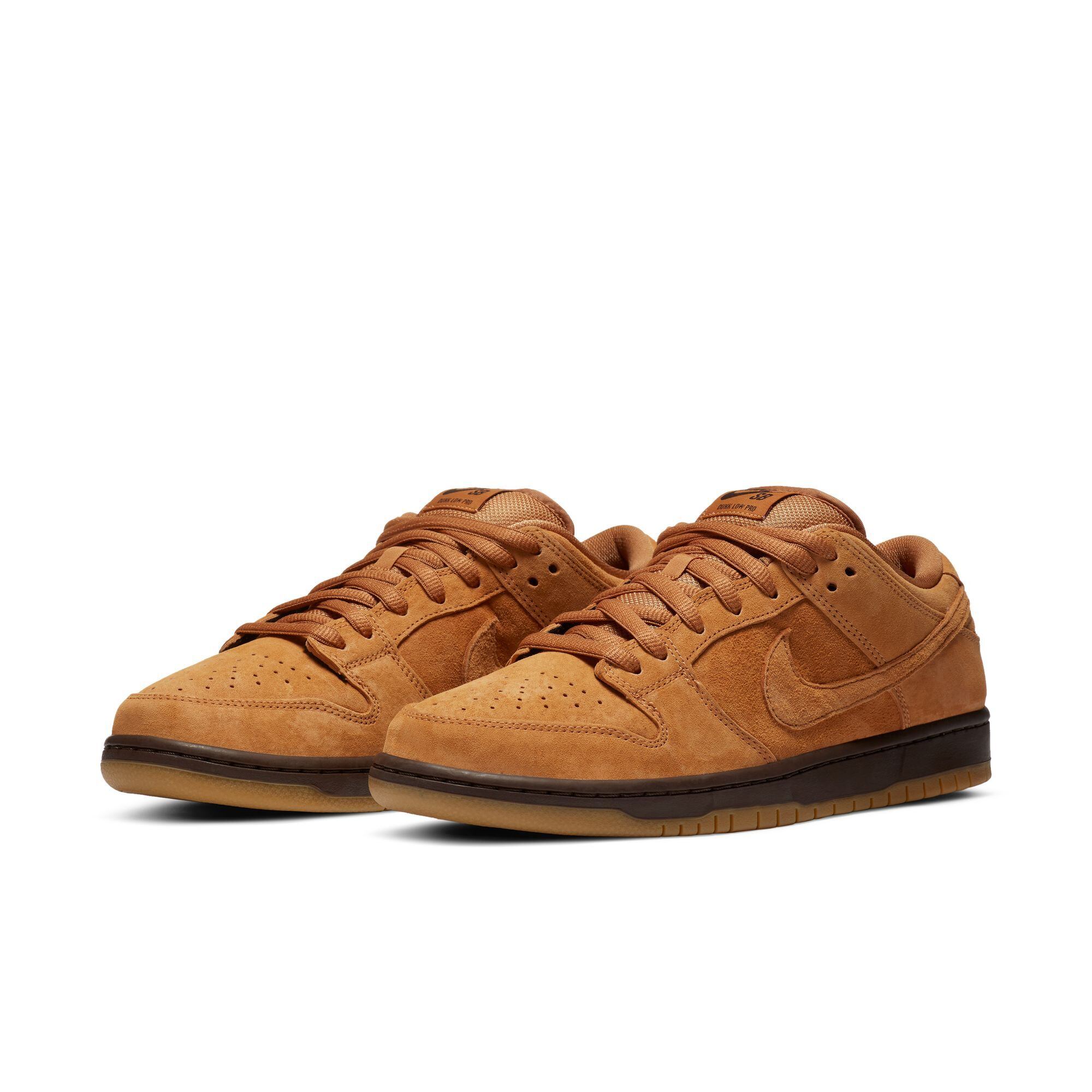 NIKE SB DUNK LOW PRO