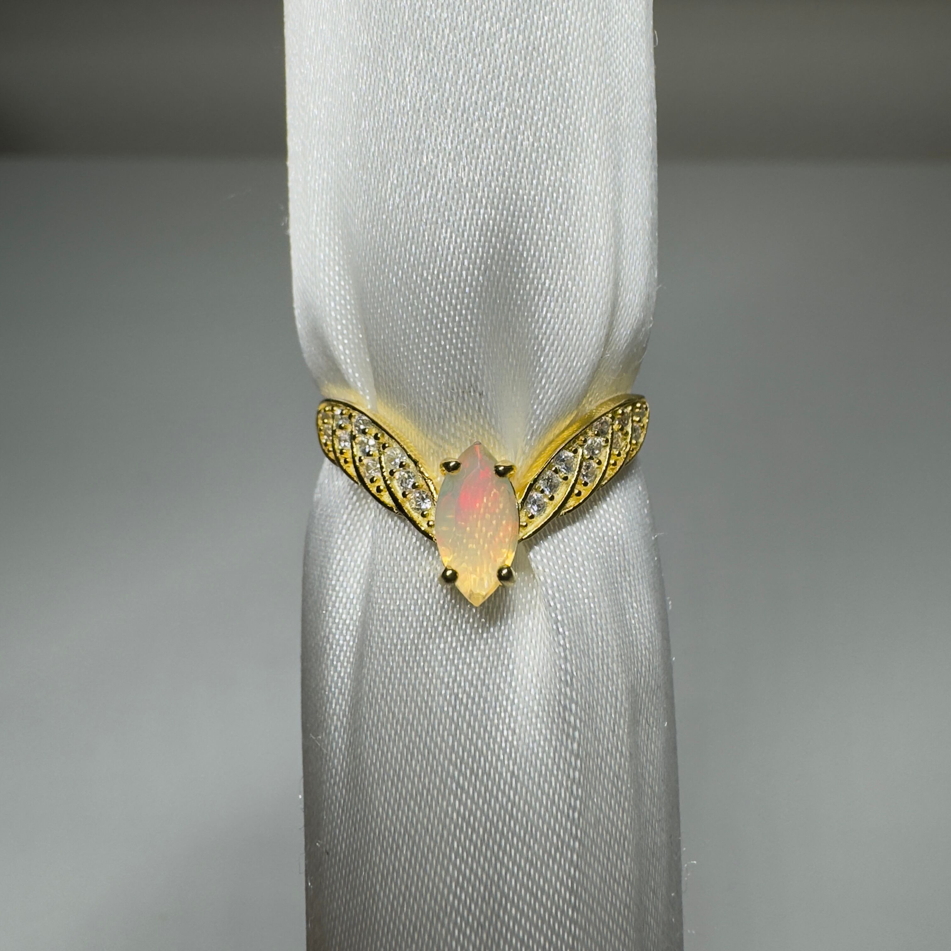 はばたきRing♦︎エチオピアンオパール♦︎