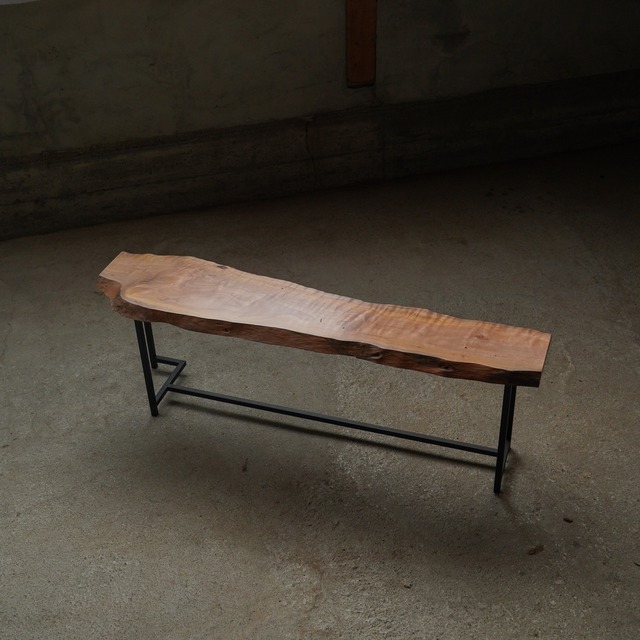 杢目が美しい山桃 一枚板 ローテーブル レア材です