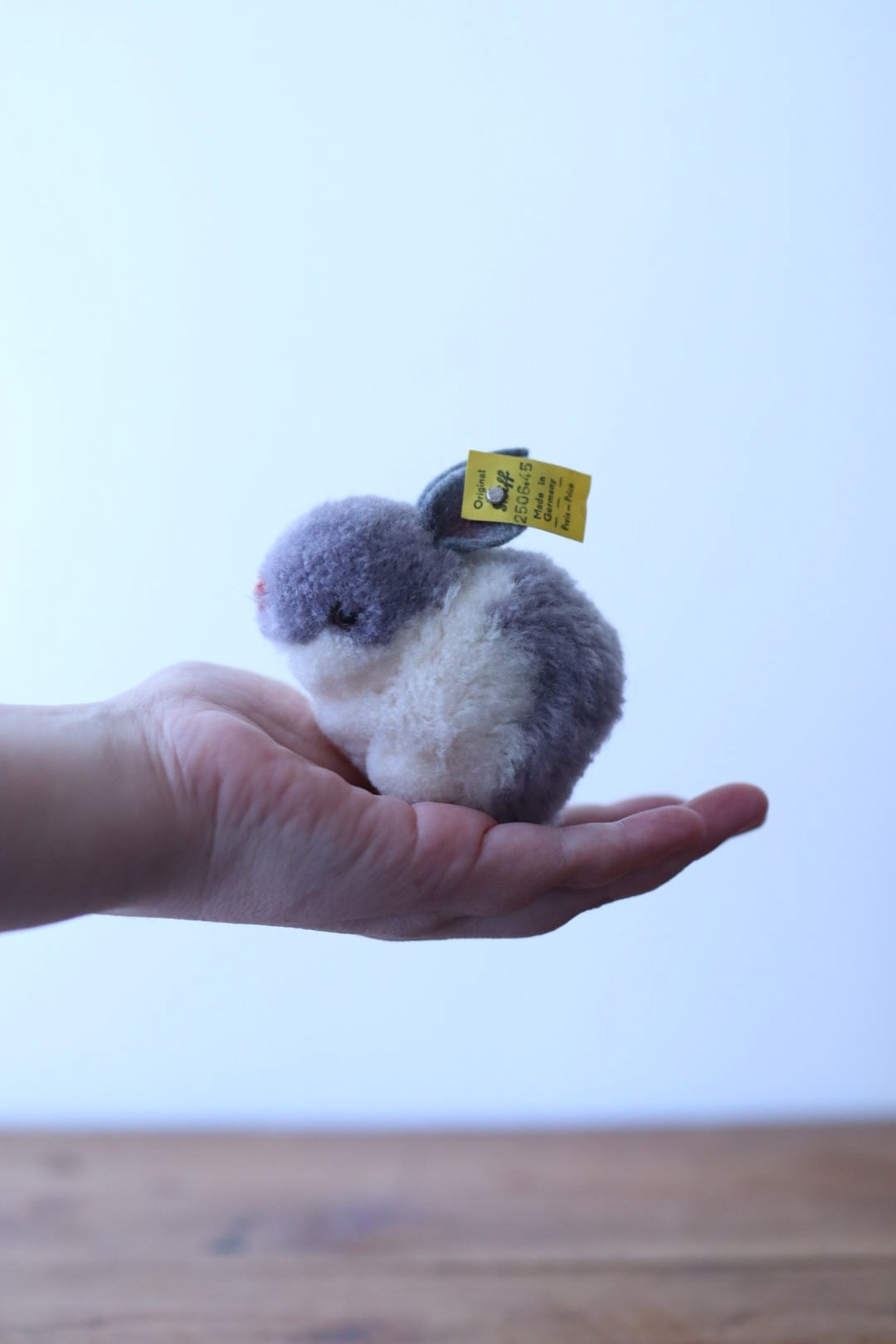 ヴィンテージ シュタイフ ポンポンうさぎ Steiff Woolen Rabbit 6㎝ グレー