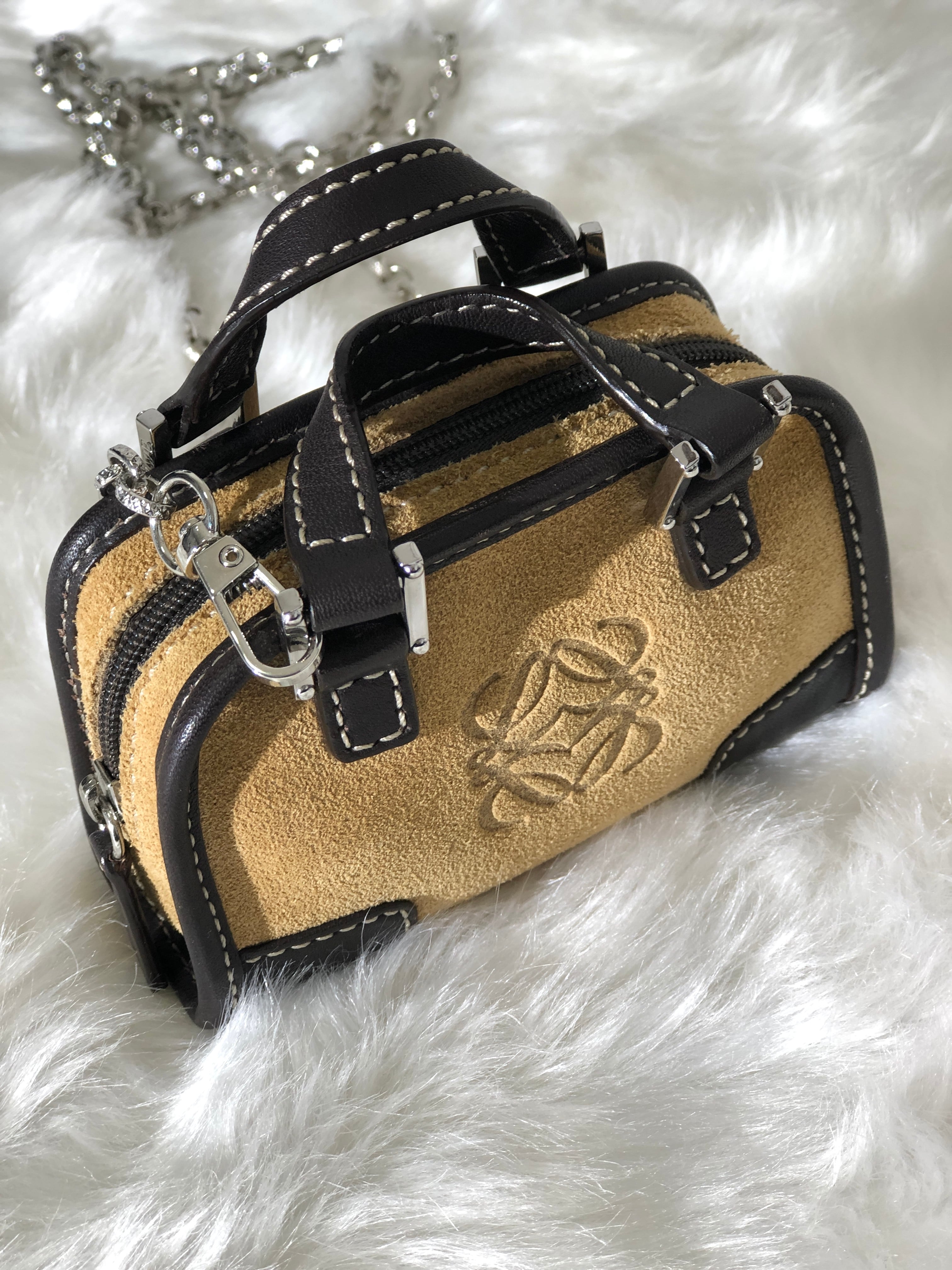 LOEWE ロエベ アナグラム スエード×レザー ミニアマソナ マイクロ ミニバッグ ショルダーバッグ ベージュ×ブラウン vintage  ヴィンテージ オールド yt3sby | VintageShop solo powered by BASE