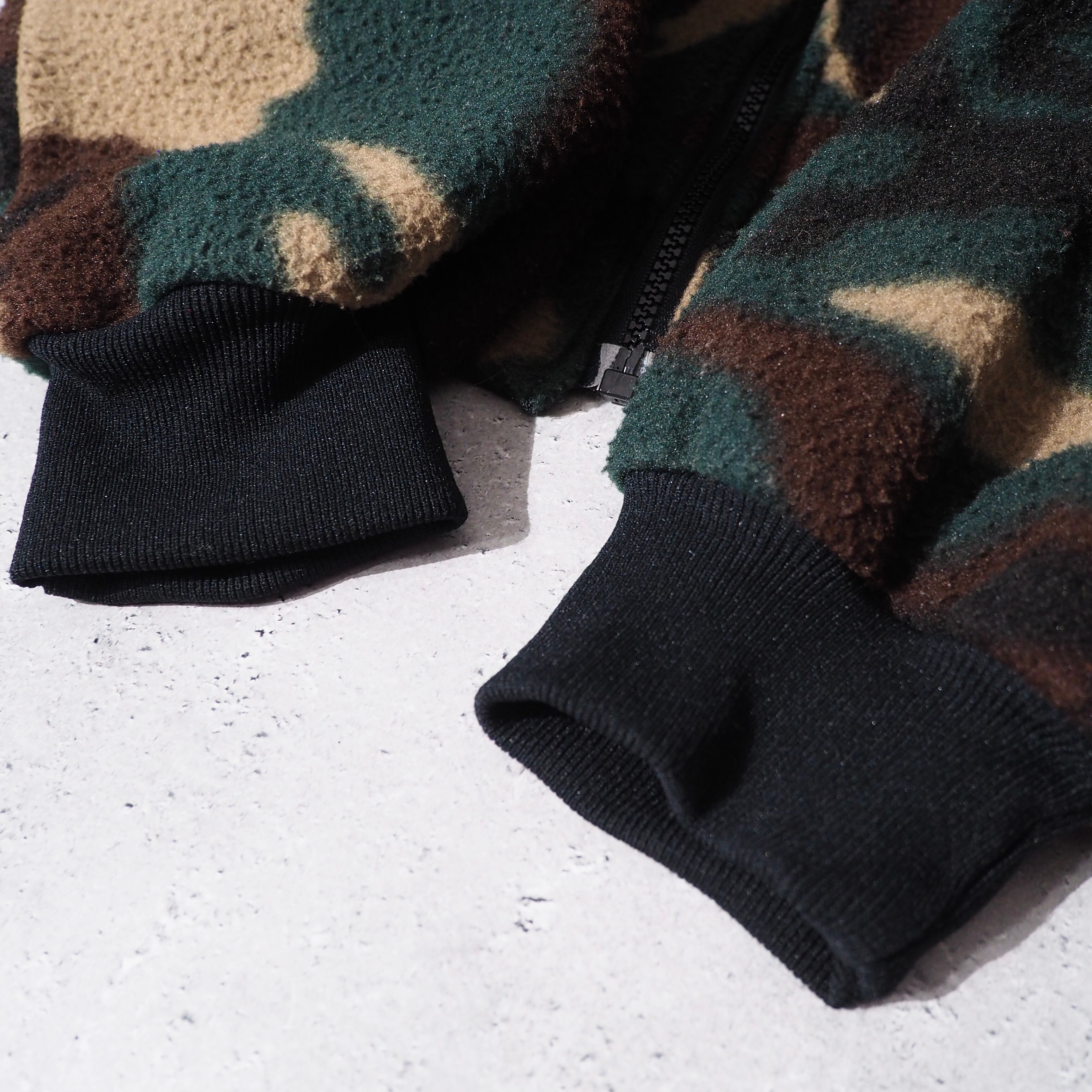 1980s " made in USA " Camouflage pattern Design vintage loose fleece jacket