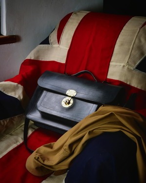 Rutherfords / Satchel With 806 Lock  / Large /Navy