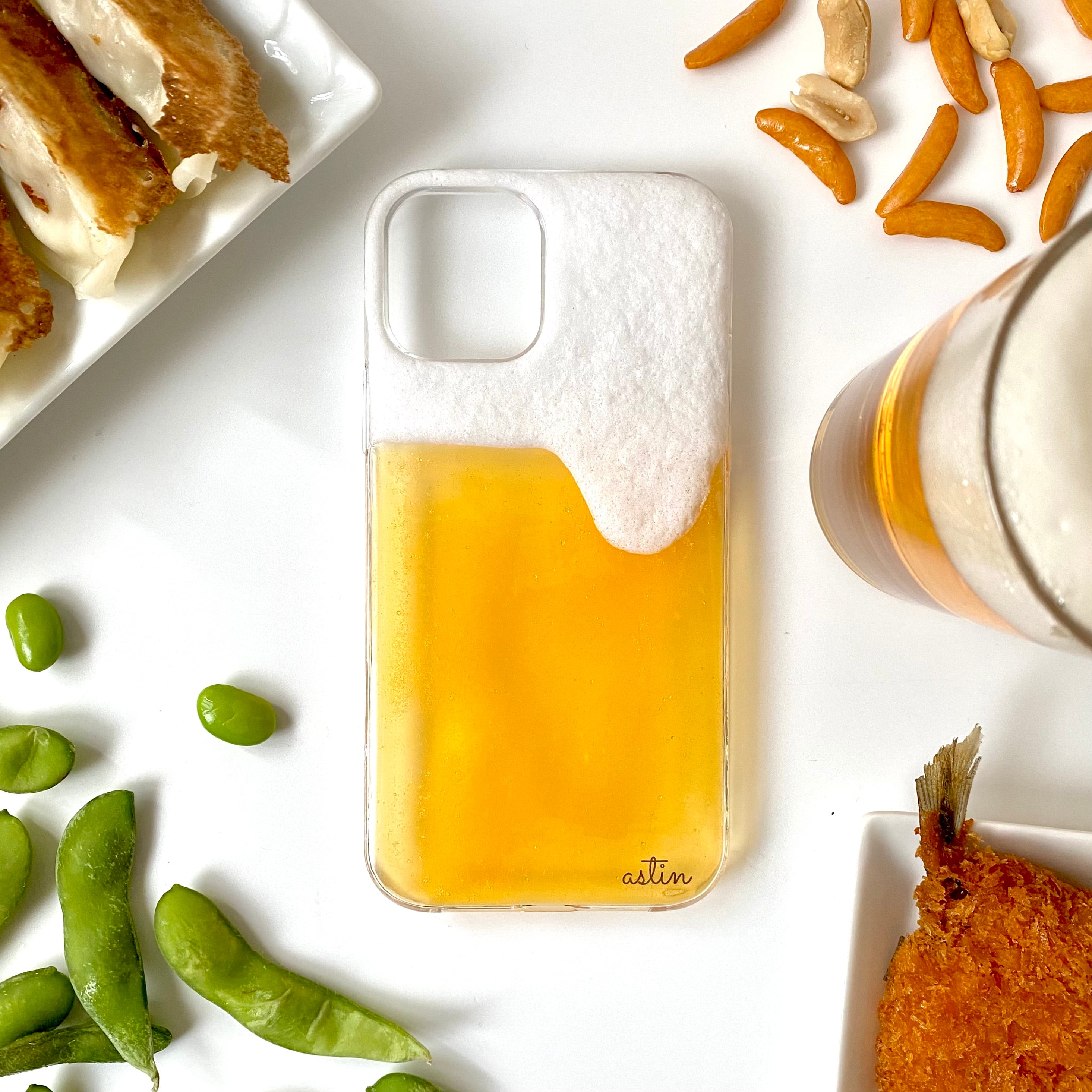 53.【とりあえず生で!】ビール のスマホケース | astin muhler 53.【とりあえず生で!】ビール のスマホケース | astin muhler