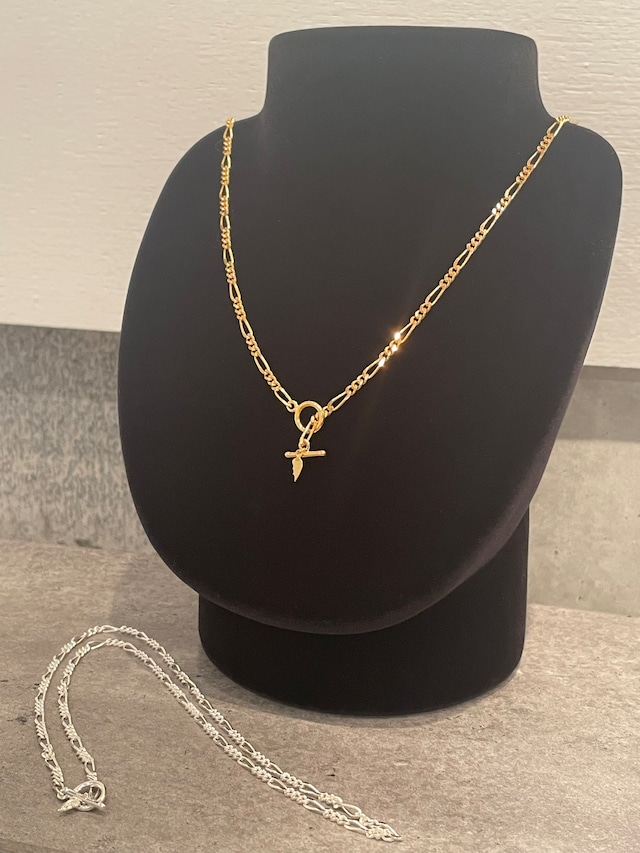 FINE CHAIN NECKLACE