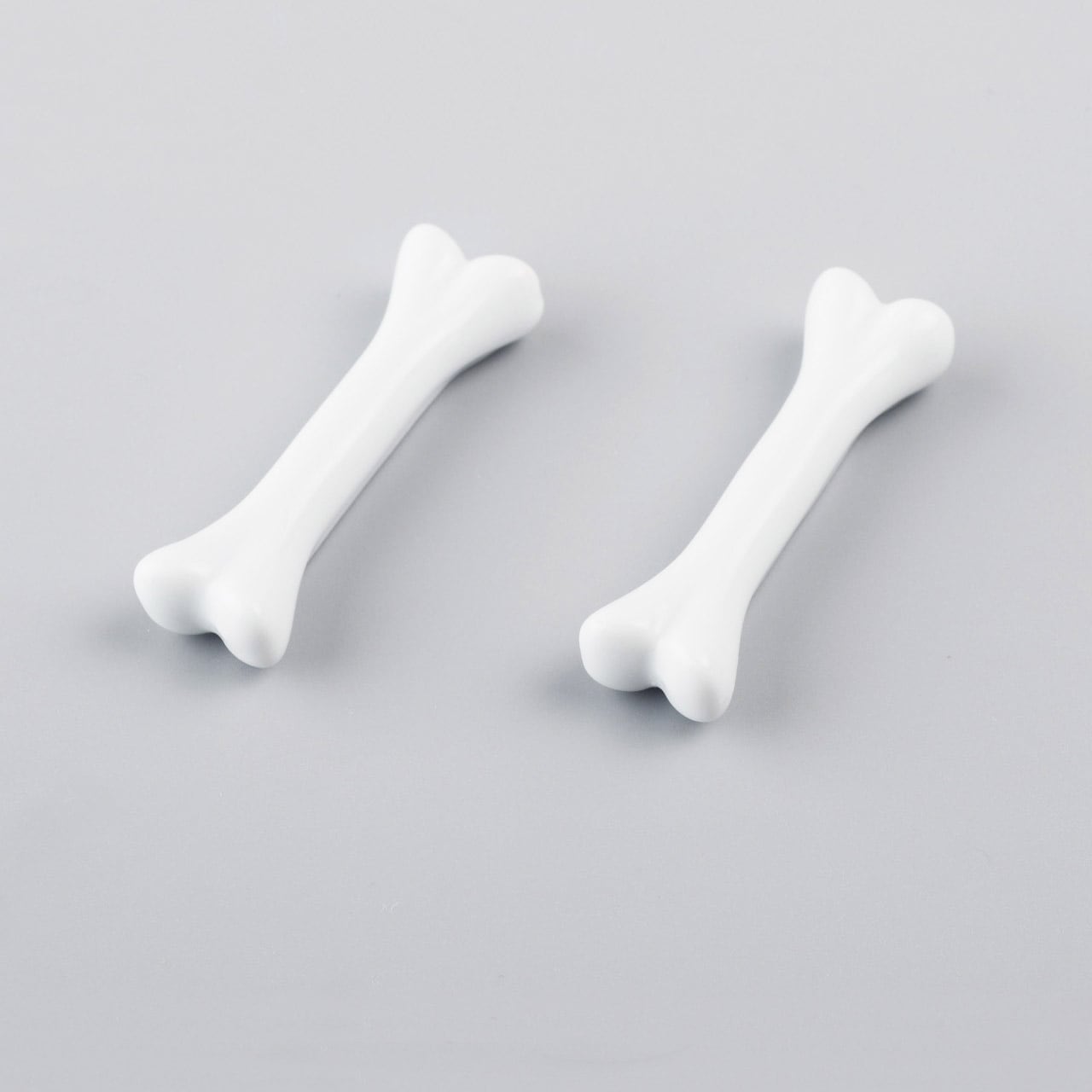 骨の箸置き / Bone Chopstick rest set of 2