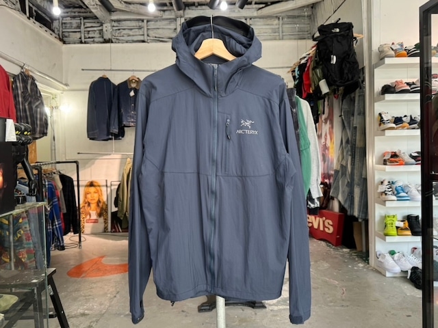 ARCTERYX SQUAMISH HOODY NAVY MEDIUM 08561