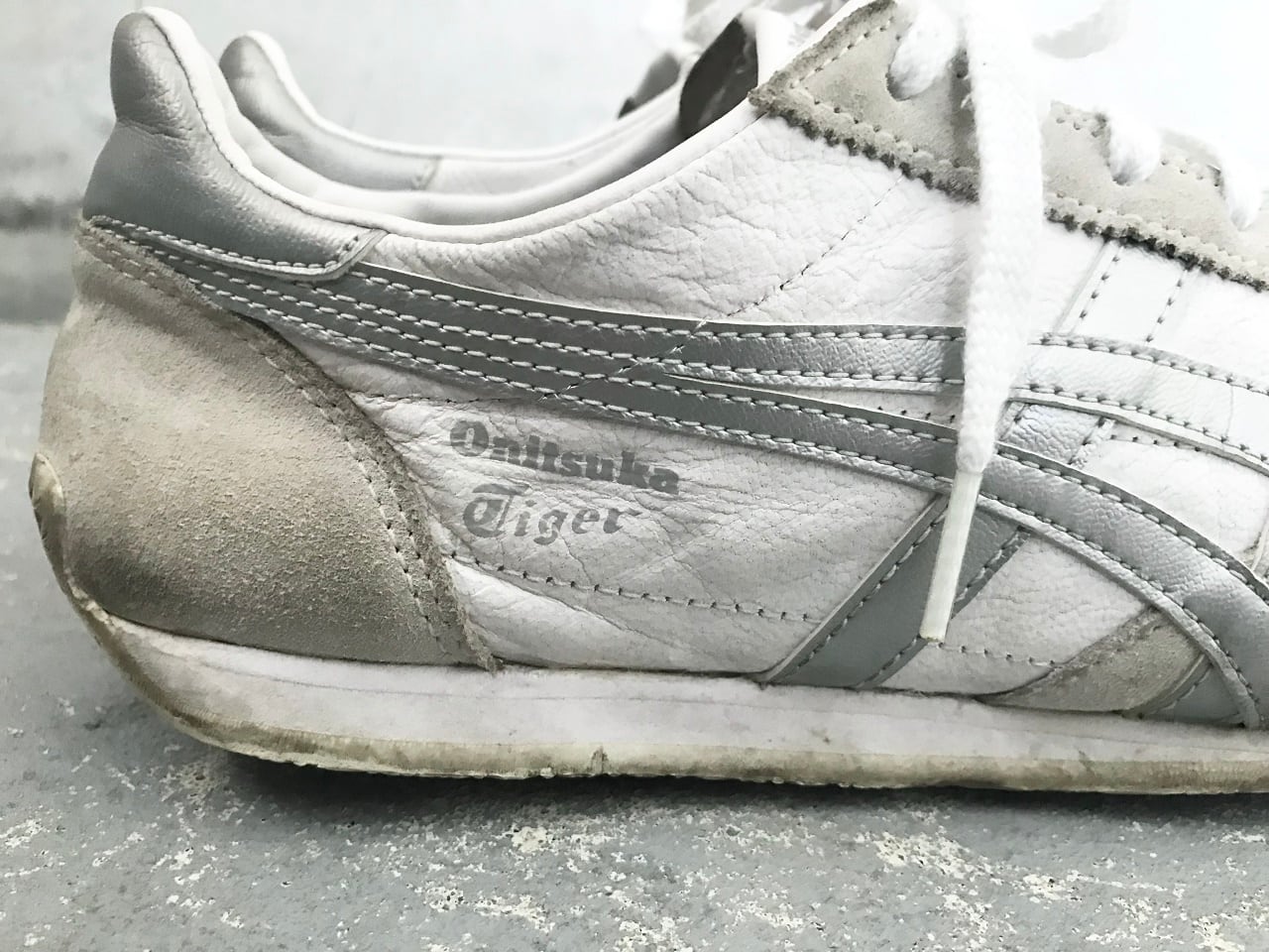 Onitsuka Tiger RUNSPARK WHITE/SILVER | AFTER DARK