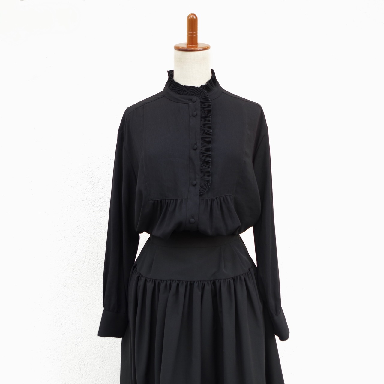 Pale Jute Black skirt Ⅱ
