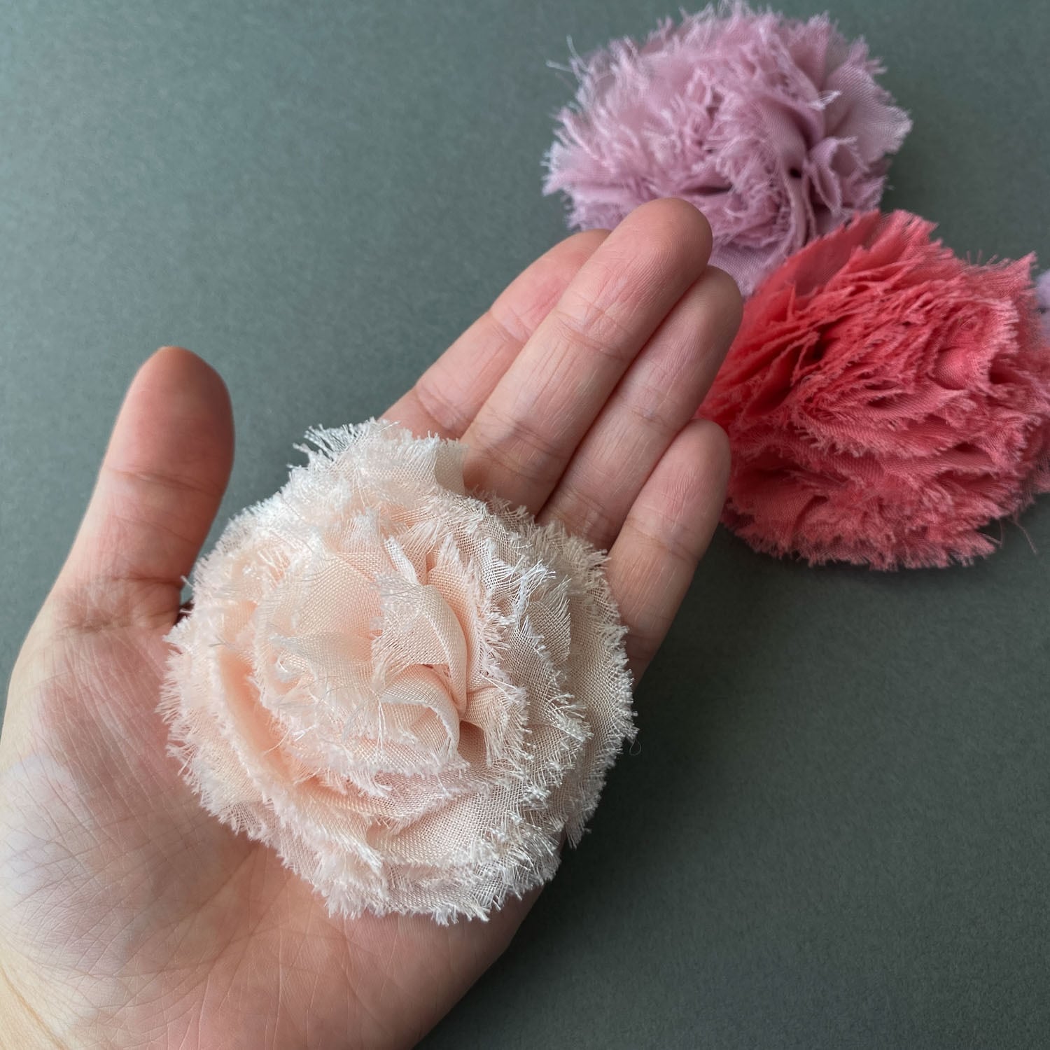 再入荷〉カラフルふわふわ布花 | Dua-アクセサリーパーツショップ