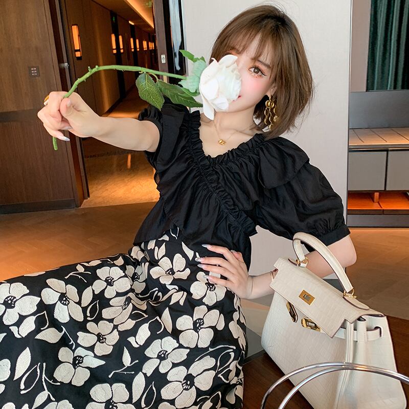 Vネックレーススリーブソリッド カラーシャツ サマースタイル ランタンスリーブ 夏物 ソリッドカラー MIUCO4034550553