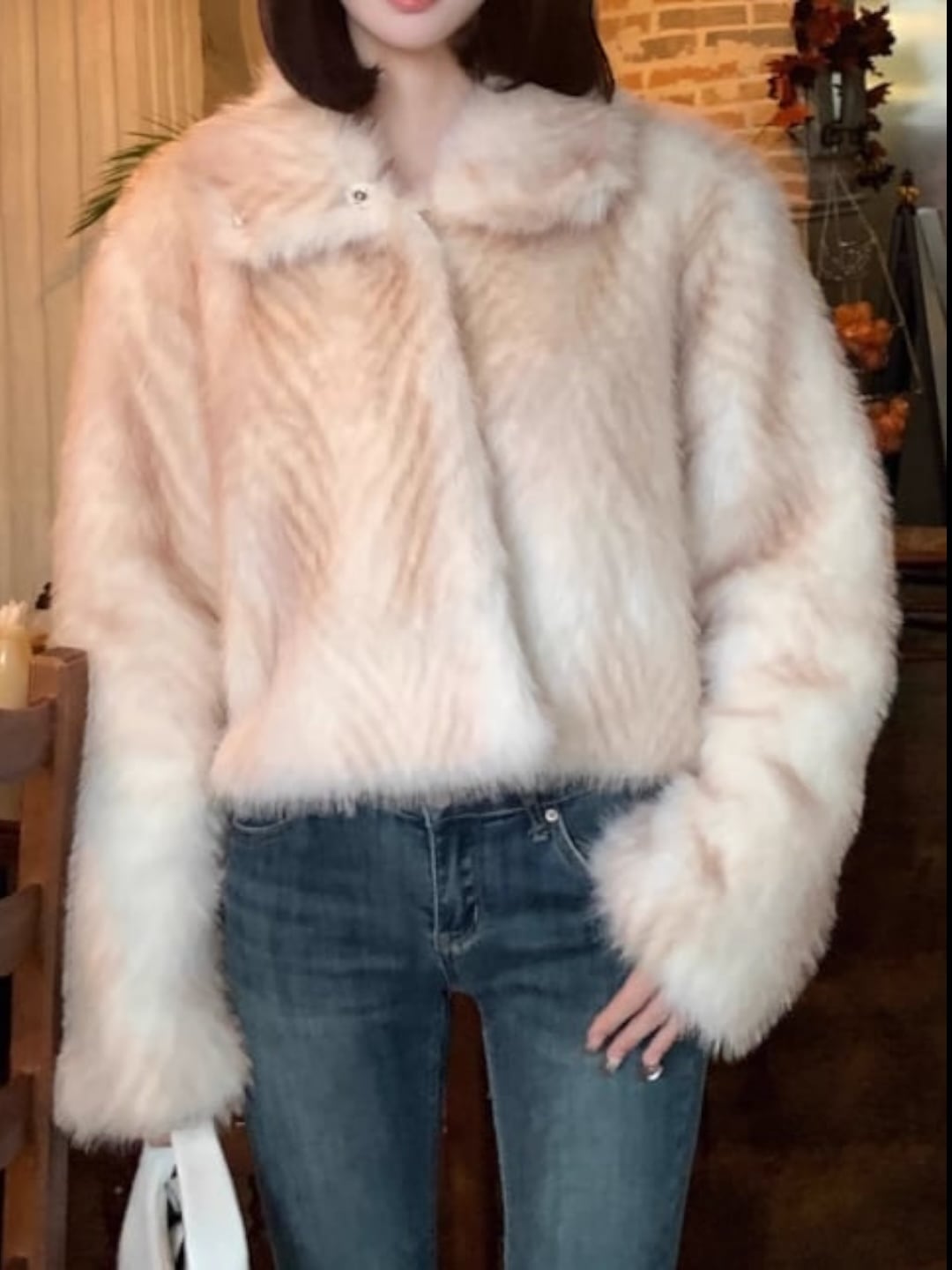 ボリューミーフェイクファーコート | Lily Boutique(リリーブティック)