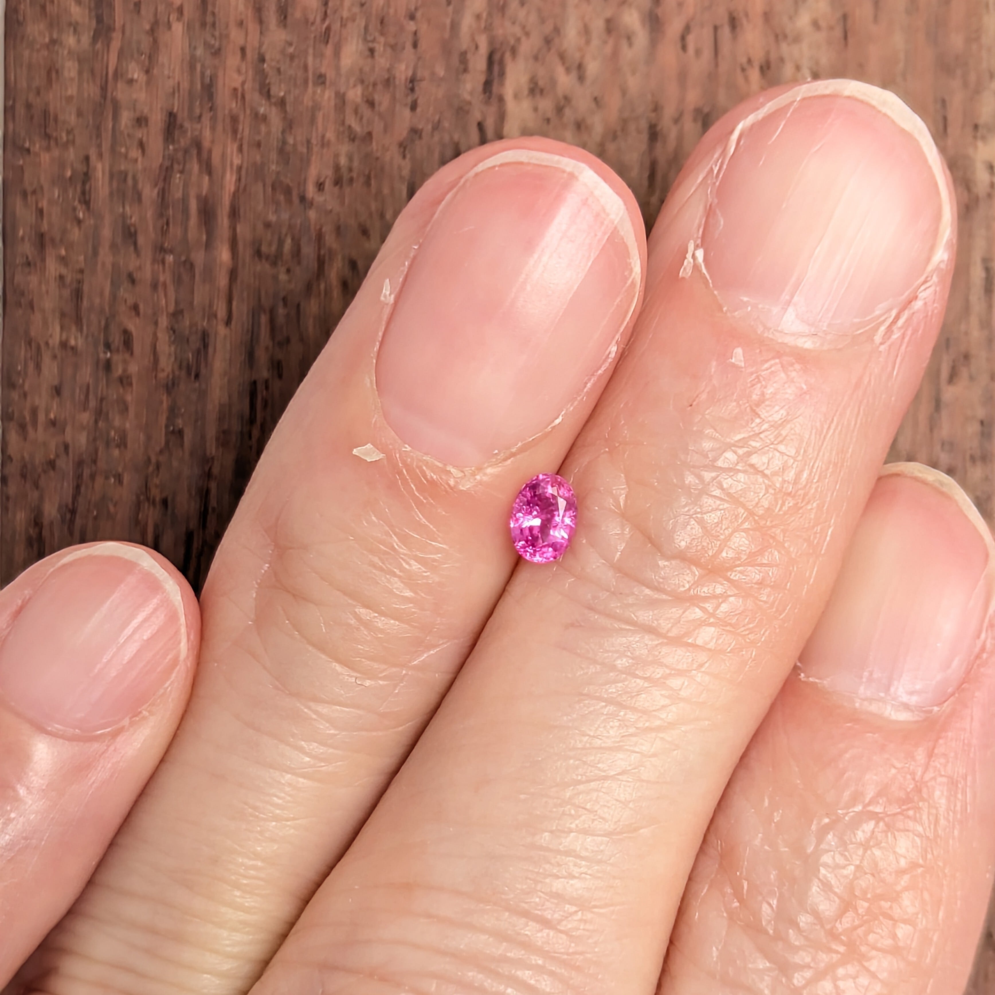 非加熱ピンクサファイア ルース ミャンマー・モゴック産【0.21ct