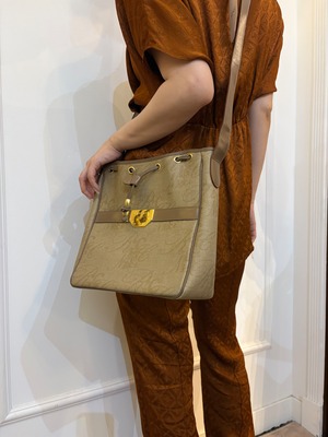 NINA RICCI / Script Monogram Lock Shoulder Bag (O)