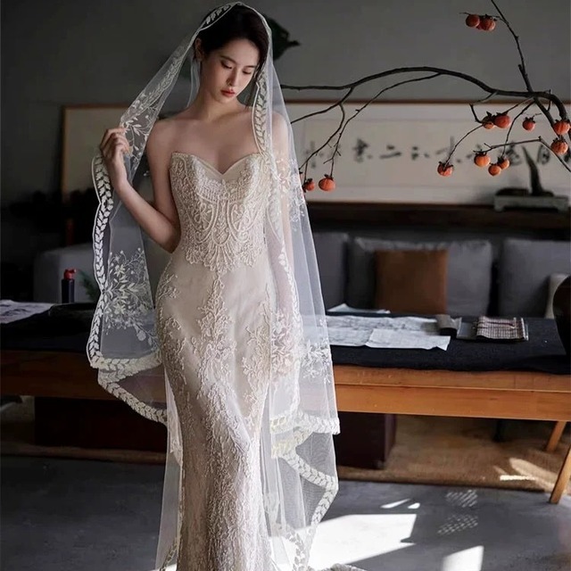 【ウェディングベール】 ウェディングドレス 結婚式 ベール ロング  オフホワイト 白 小物 ウェディング 結婚式 挙式 フォトウェディング 20代 30代 40代 シンプル 前撮り 後撮り 少人数ウェディング ナチュラル ウェディング レストランウェディング ガーデンウェディング リゾートウェディング カジュアルウェディング  ソロウェディング