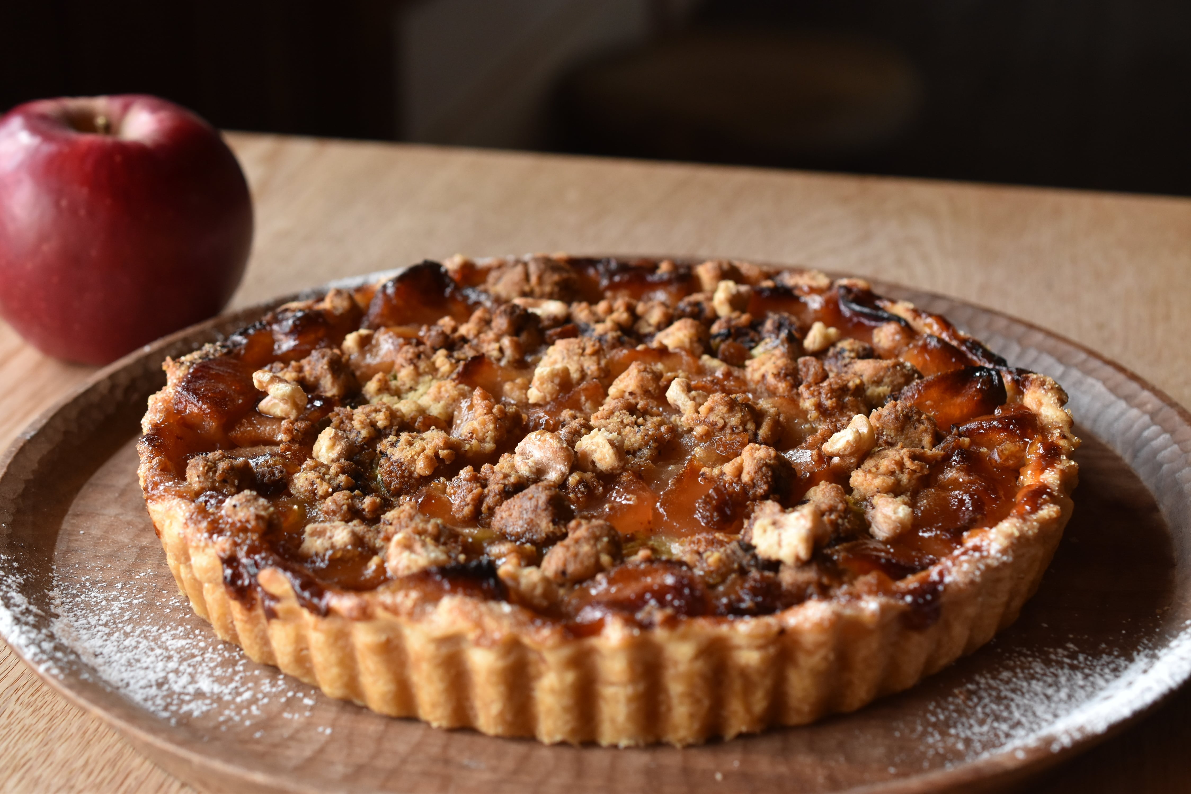 「ルバーブ+りんご」クランブルタルト φ18cm【クール冷蔵便配送商品】