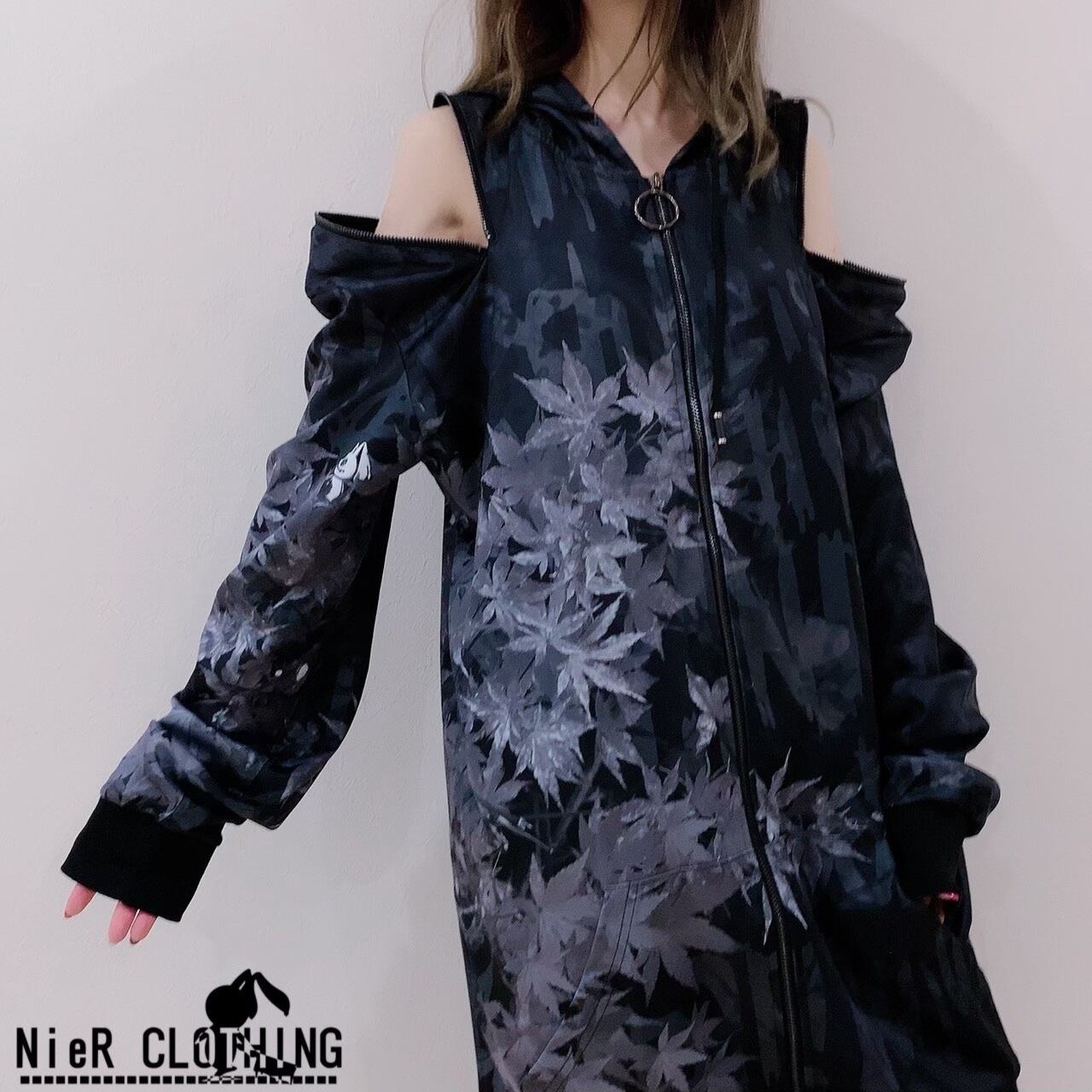 2WAY OFF-Shoulder ZIP PARKA【黒紅葉柄】 | NIER CLOTHING powered by BASE