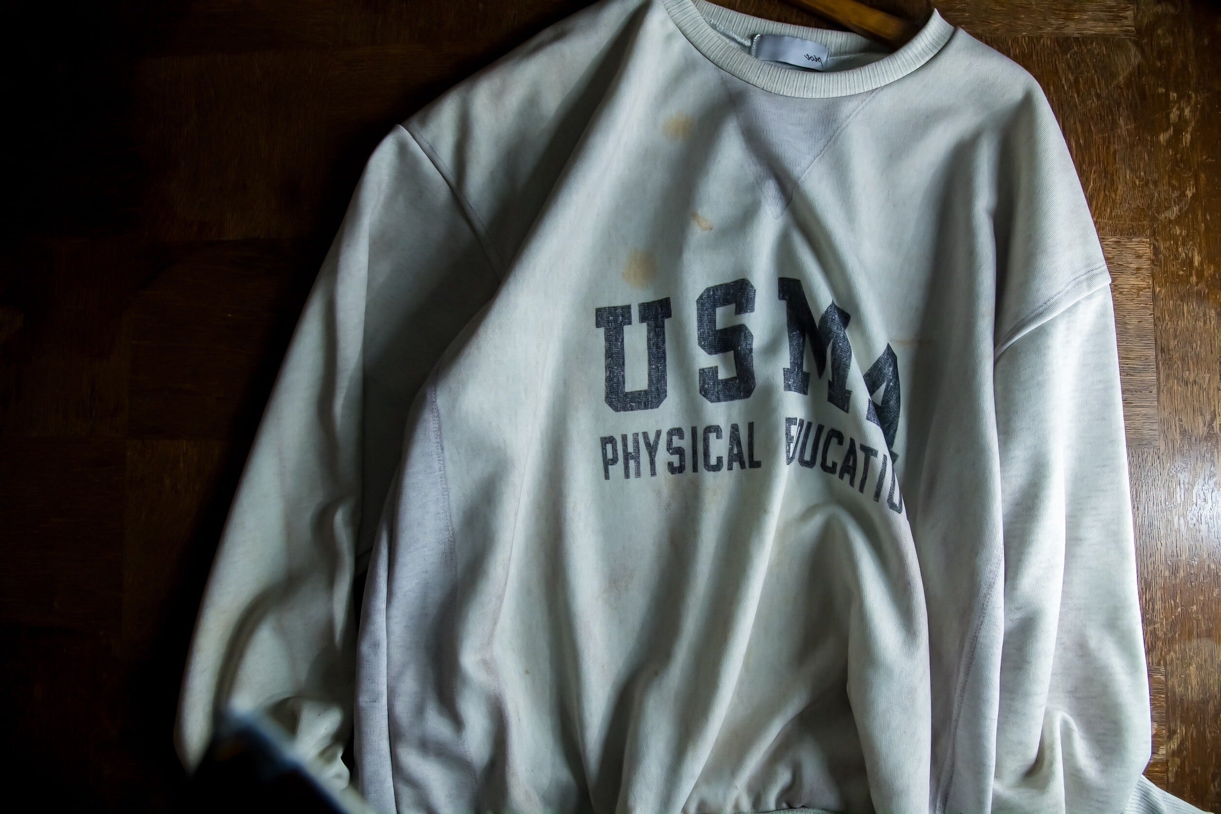 TOLQ 転写プリントスウェット | NOUVEL des HIOC（ヌベル デ ヒオーク）