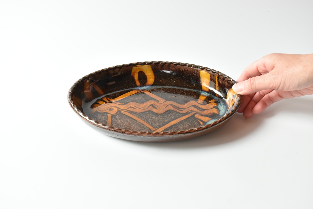 小代焼ふもと窯 / 井上尚之 : 楕円皿 (大) スリップウェア ④