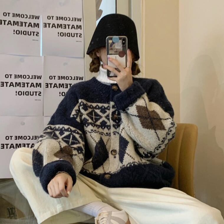 送料無料 冬コーデにぴったり プルオーバー アーガイル柄 ゆったり ニット カーディガン セーター Lamitte Deco トレンド 韓国ファッション ショップ Base店