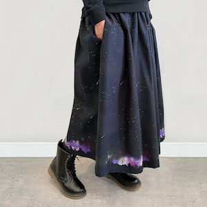 夜空を着飾る 流星BLACK ギャザースカート（やや厚手綿100％）