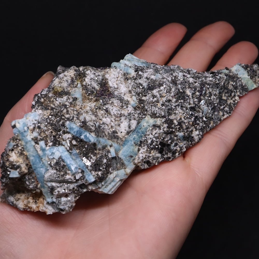 SALE※ 自主採掘！アクアマリン カリフォルニア産 224g 原石 AQ206 鉱物