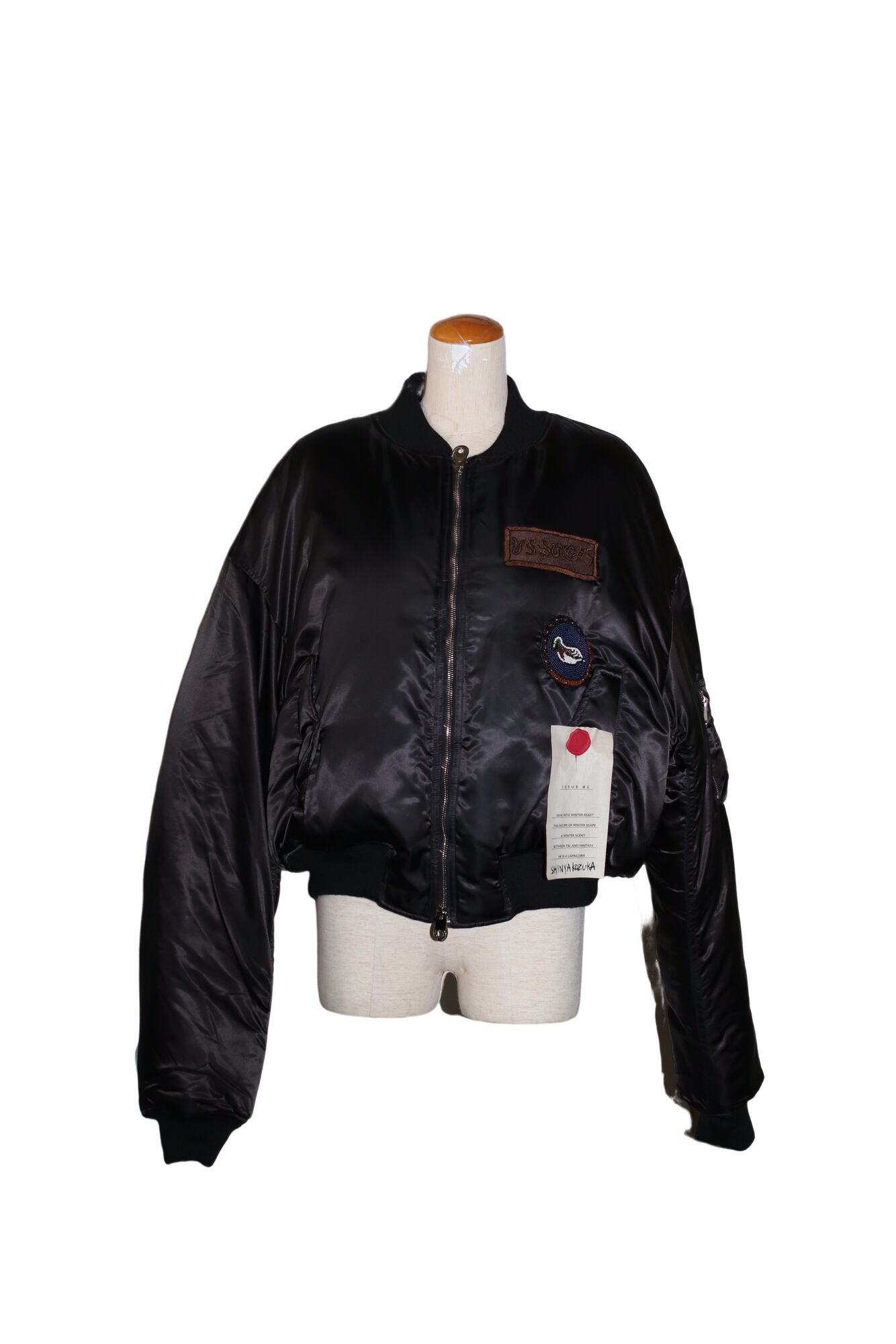 SHINYAKOZUKA BOMBER WITH BLACK BIJOU 24AWSHINYAKOZUKA BOMBER(BLACK