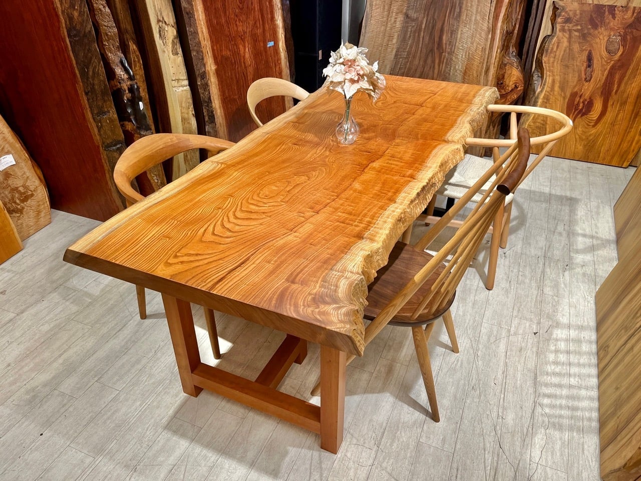 欅（ケヤキ） | 千年家具 - 無垢一枚板テーブル・ダイニングテーブル専門店