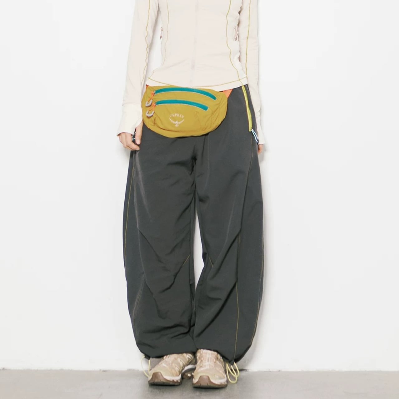 立体タックドローワイドパンツ C00908