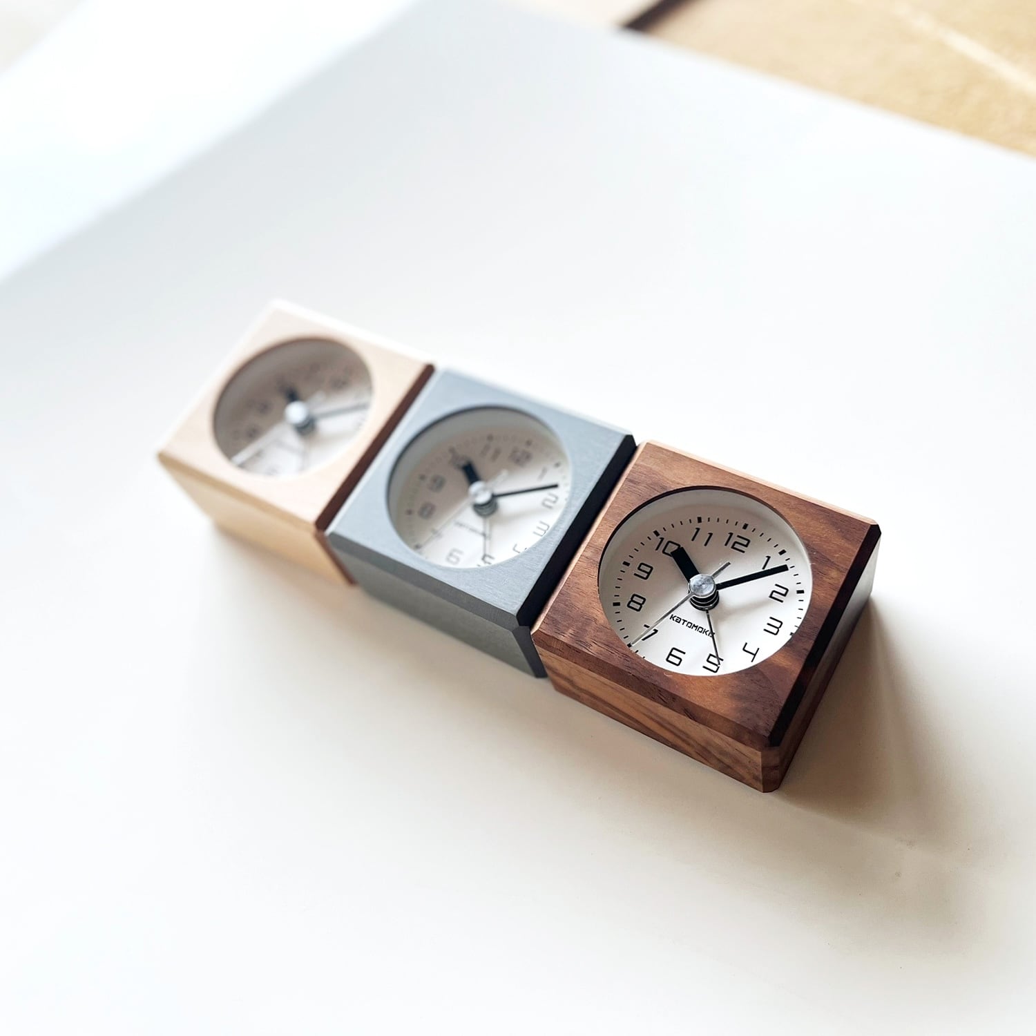 KATOMOKU Alarm Clock 7 ウォールナット km-100WA | 加藤木工株式会社