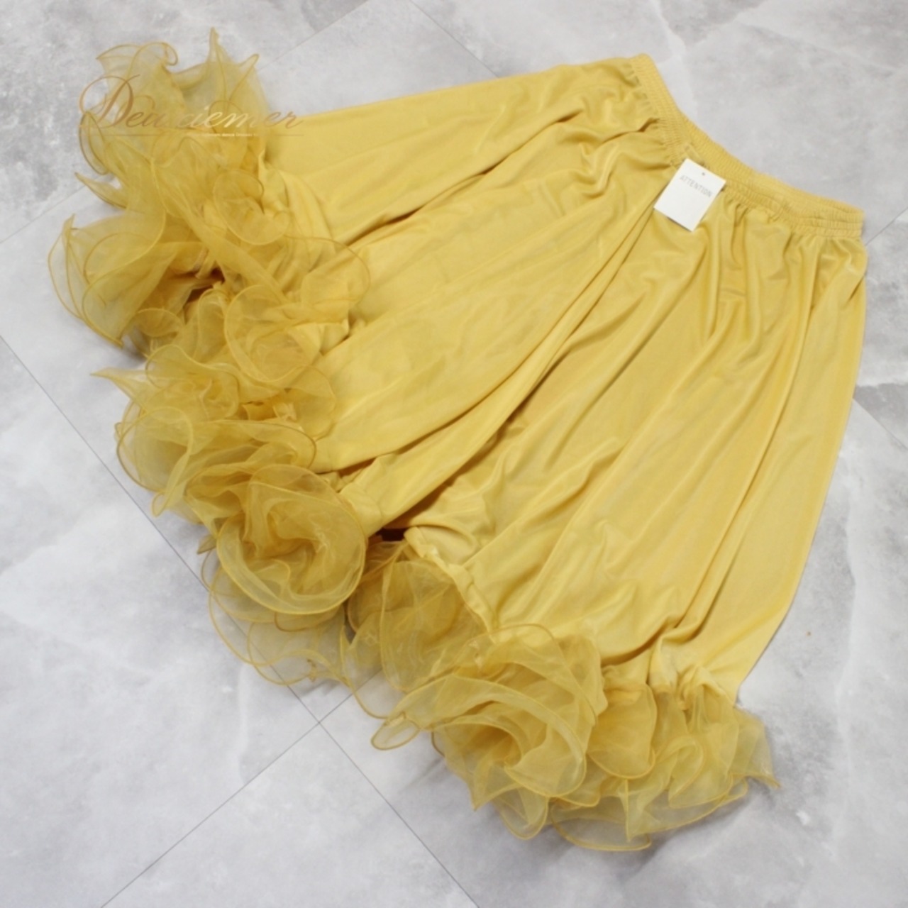 社交ダンス 衣装 スタンダード パニエ スカート ペチコート レッスンウェア prima boutique プリマブティック イエロー系 マスタード からし色 無地 フレアスカート ダンスウェア レディース おしゃれ カジュアル 伸縮性 軽量 厚さ薄め 日常使い 活動着 コスチューム パーティー用 体型カバー ステージ用 着心地良い 便利アイテム 交換可能 使いやすい