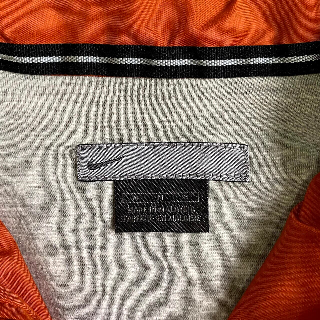 NIKE ナイキ ワンポイントロゴ 袖 刺繍 ナイロンジャケット メンズM