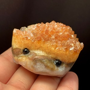 7.濃いシトリンクラスター・ハリネズミ