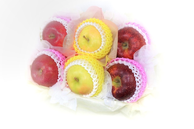 季節のりんご三種ギフトボックス(6玉入り)