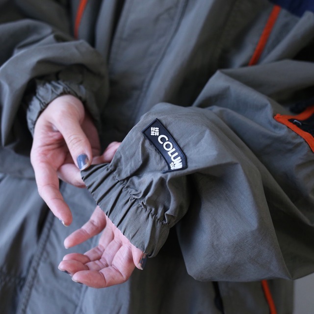 "Columbia" 3-tone good coloring loose silhouette mountain parka