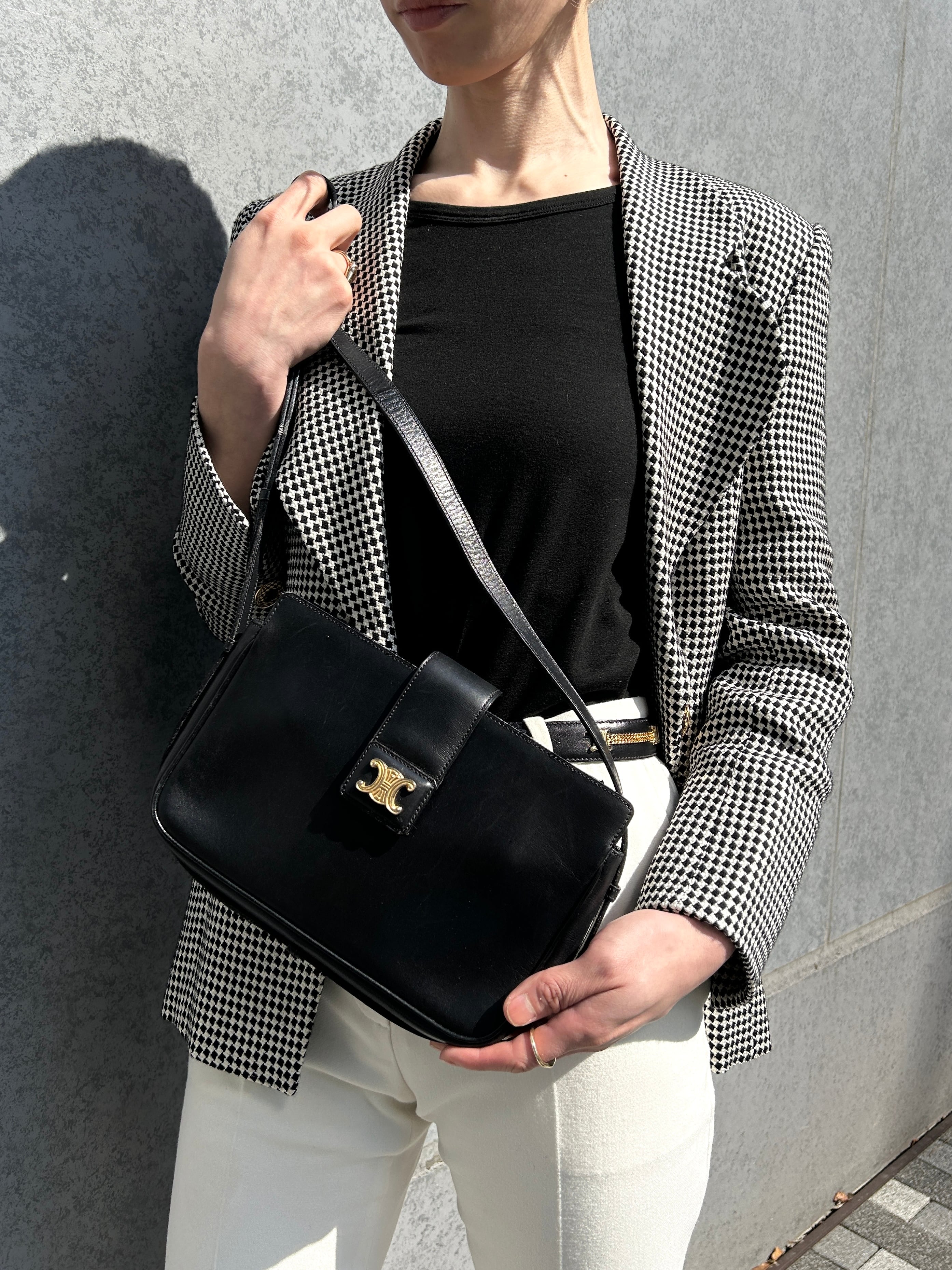 美品 OLD CELINE オールド セリーヌ ショルダーバッグ　トリオンフ 黒 CELINE セリーヌ ショルダーバッグ ブラック トリオンフ レザー