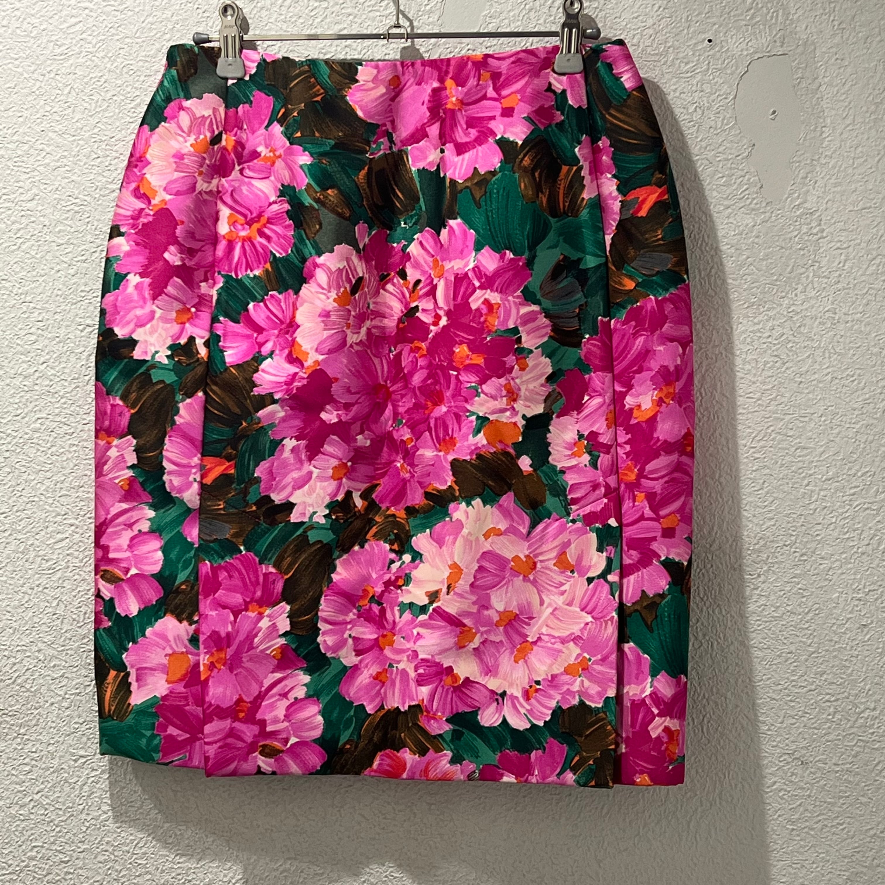 BALENCIAGA バレンシアガ 花柄スカート 代理店タグ付き　シルク 新古品 SIZE38【表参道t】【レディース】 | ブランド古着Brooch  powered by BASE