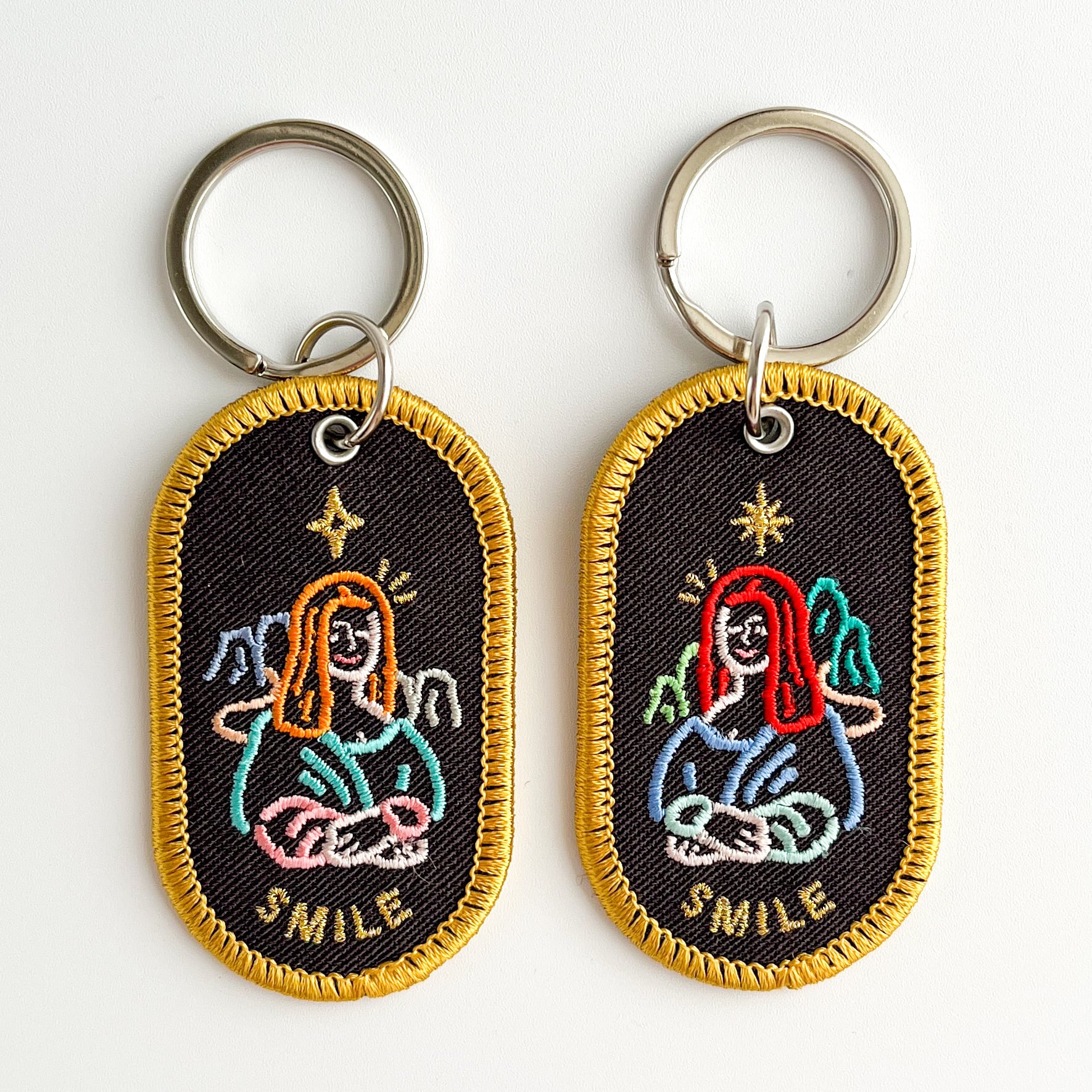 Smile-tomorrow 金メタル 入荷待ち】ダヴィンチ 2/8b PairKeyRing ART MUSEUM 「SMILE」 | hmm