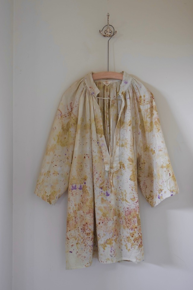 highneck gather blouse