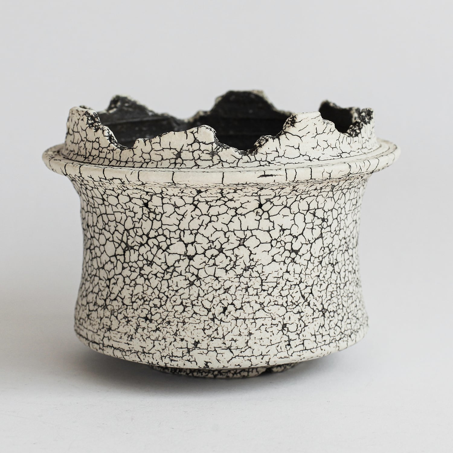 -罅化粧- Crack Cylinder Pot(中根楽) ※Medium A