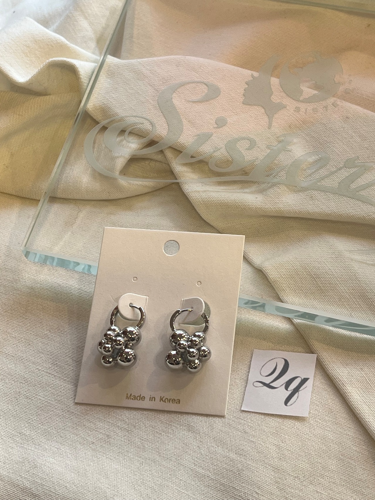 デザインピアス