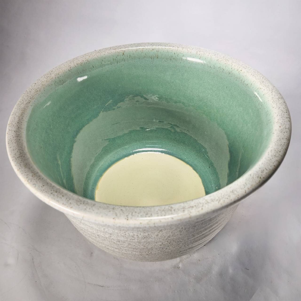 白カスミひねり水鉢 11号／睡蓮鉢（信楽焼き・陶器・水鉢・めだか鉢