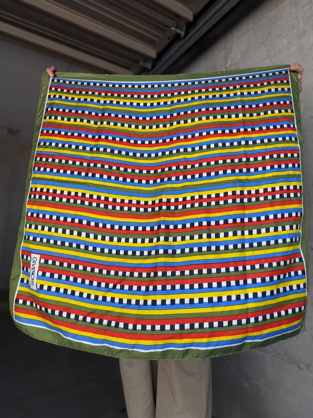 （AC1113）GIVENCHY geometry scarf