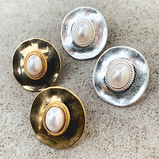 Vintage/Antique button Pierce