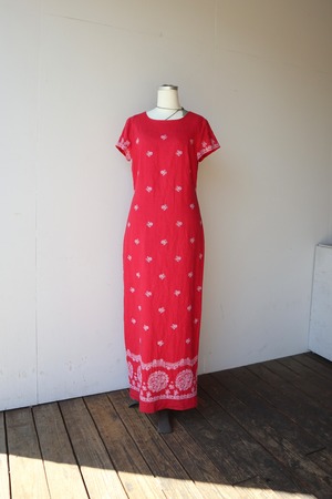 【monoya】embroidery tight one-piece